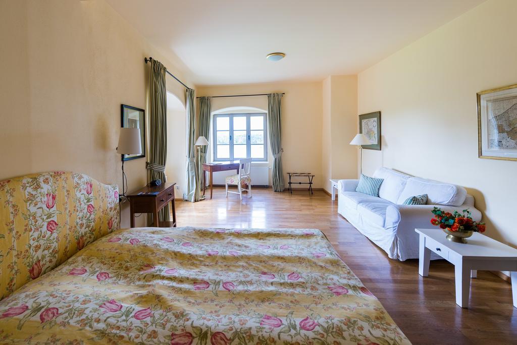 Hotel Schloss & Gut Ulrichshusen 部屋 写真