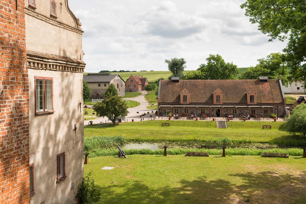 Hotel Schloss & Gut Ulrichshusen エクステリア 写真