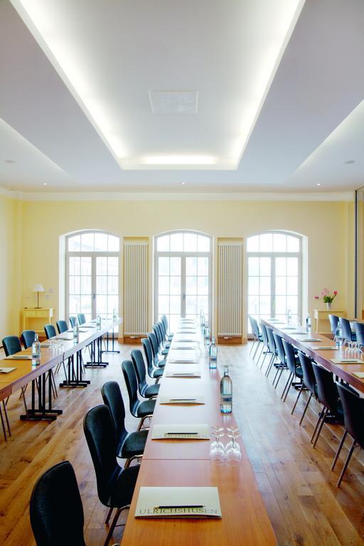 Hotel Schloss & Gut Ulrichshusen エクステリア 写真